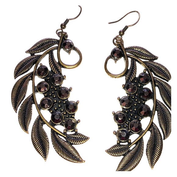 Jewelry - 🦋2 for $25 🦋Boho feather earrings